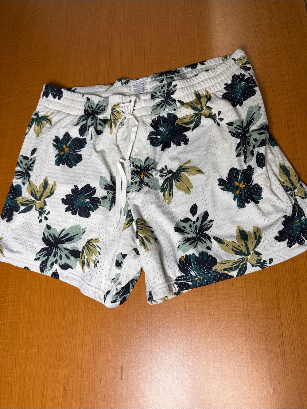 American Eagle Outfitters White Floral Drawstring Athletic Shorts